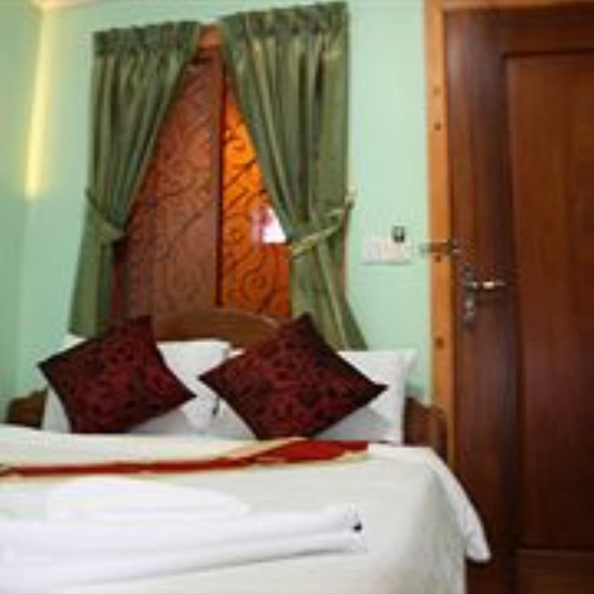 Rs II Guesthouse Phnom Penh Exterior photo