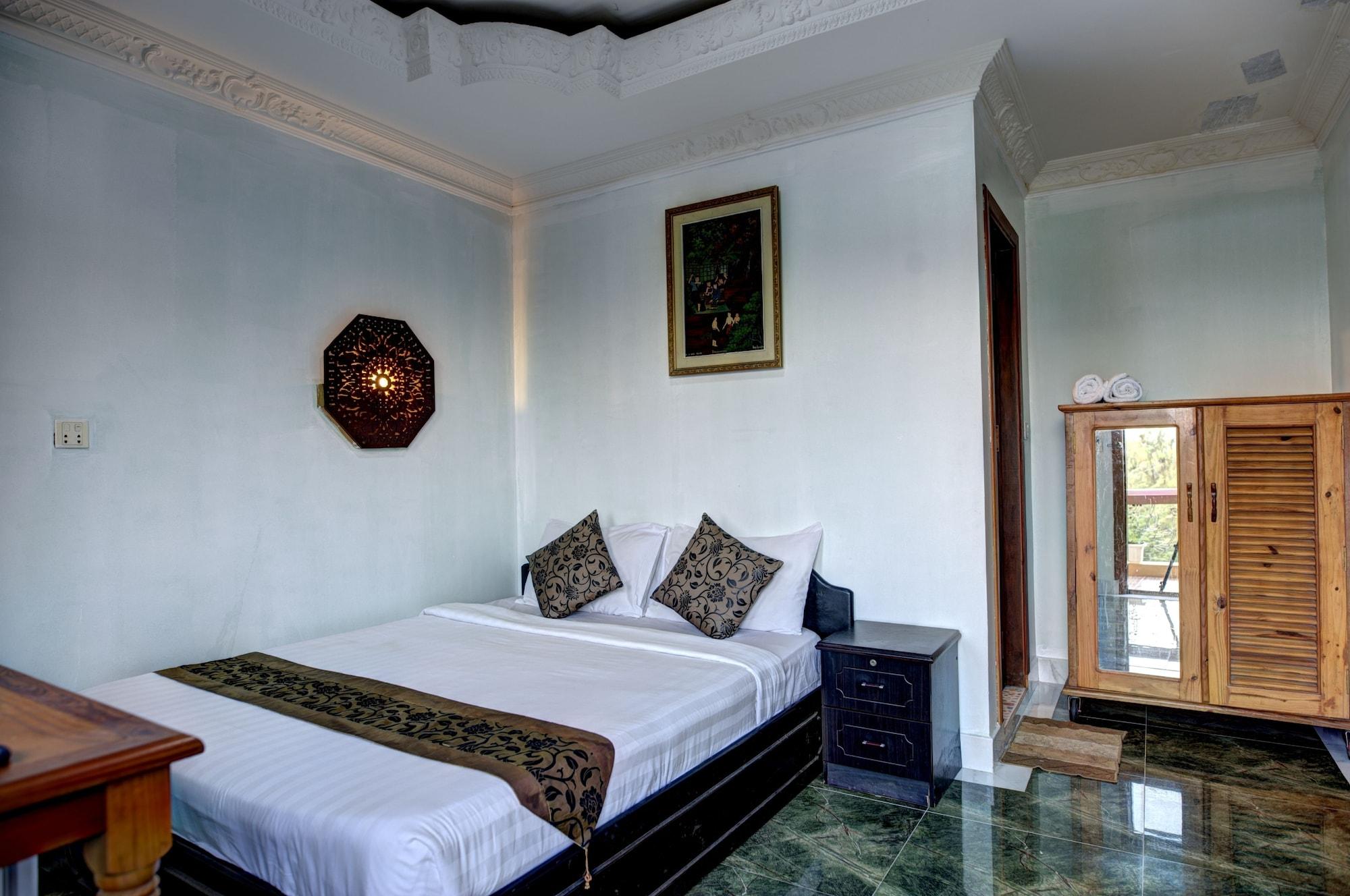 Rs II Guesthouse Phnom Penh Exterior photo