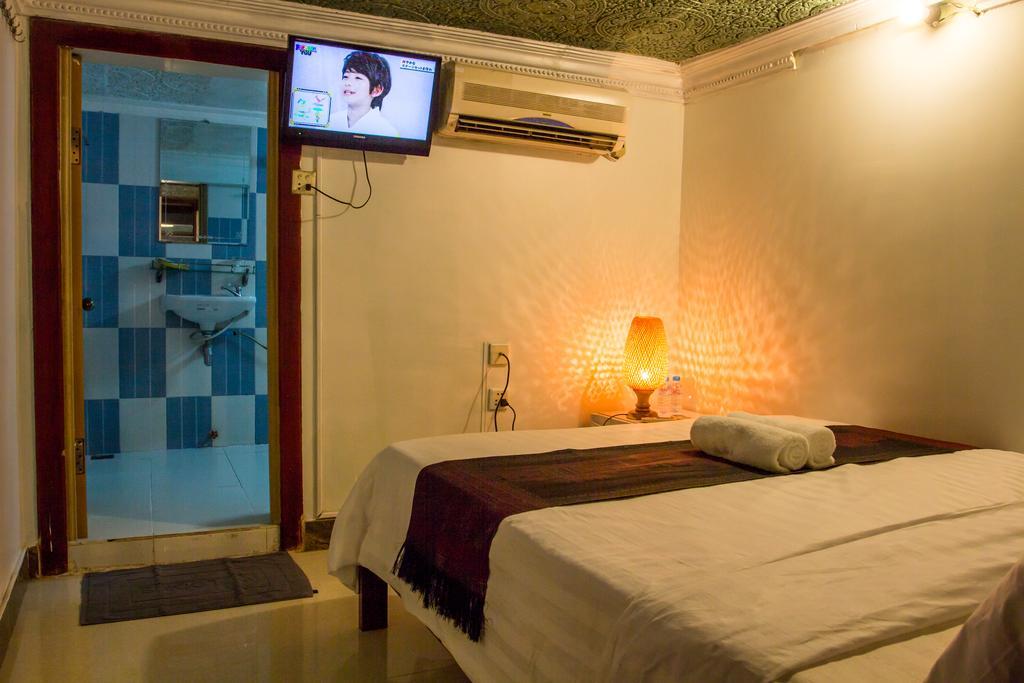 Rs II Guesthouse Phnom Penh Exterior photo